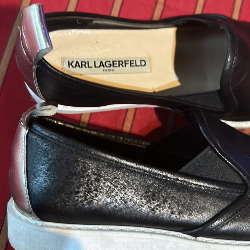 Just loafing around - Picture 4 of 8